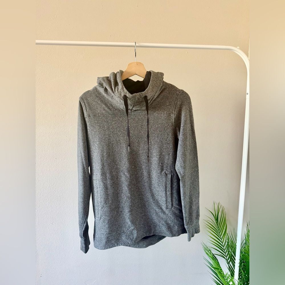 Lululemon drawstring hoodie hooded size 6